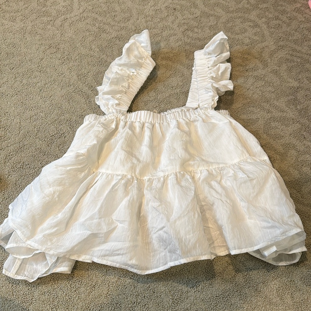 Altar’d state white frilly top